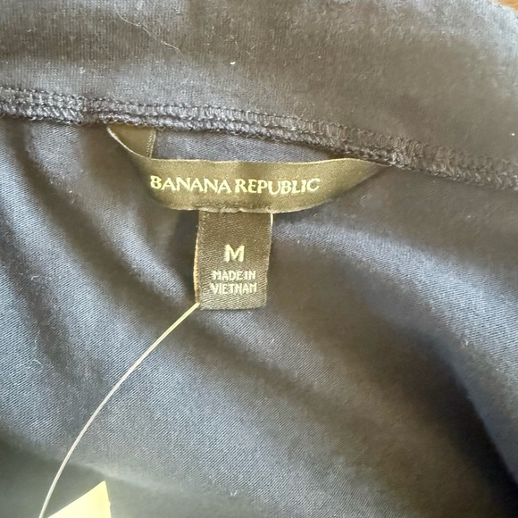 Banana Republic Off The Shoulder Bell Sleeve Top - Size M (NWT) - Picture 4 of 7